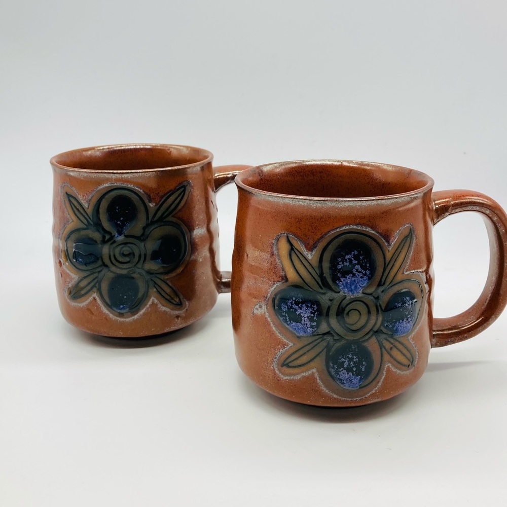 Vintage Art Pottery Ceramic Glazed Coffee Mugs Floral Design Red/Brown Color (se